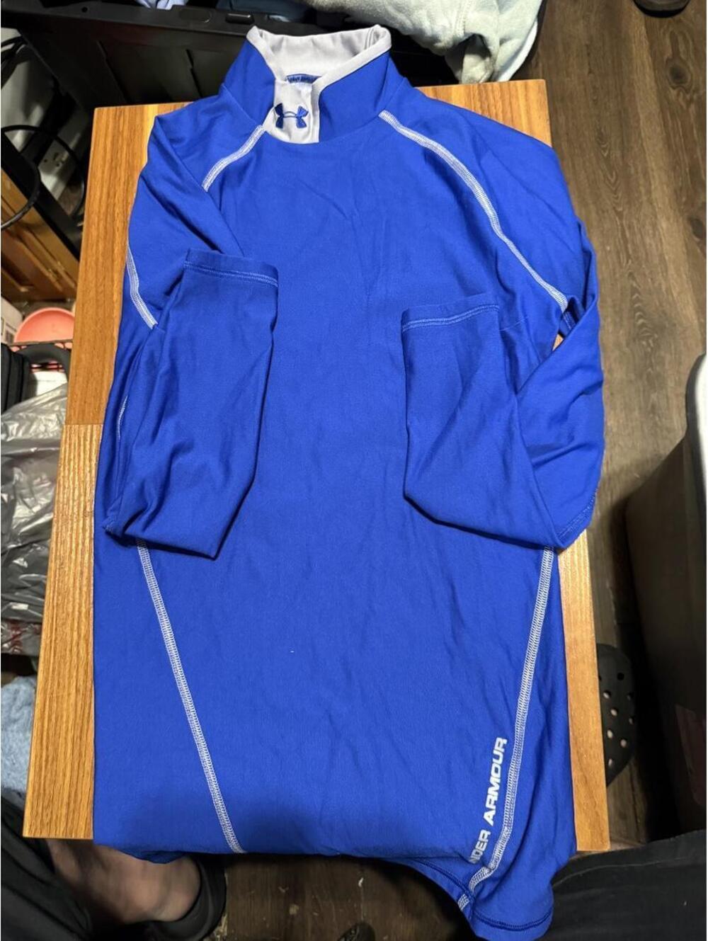 Under Armour Women's Blue Sweatshirt
